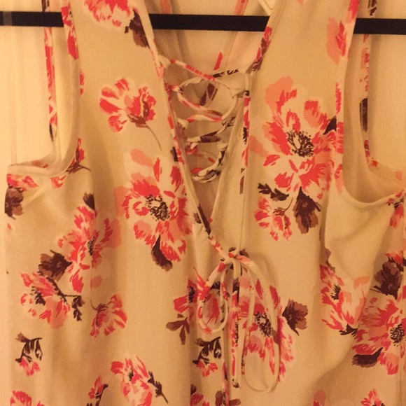 Pink and Navy Floral Dress - Picture 2 of 4